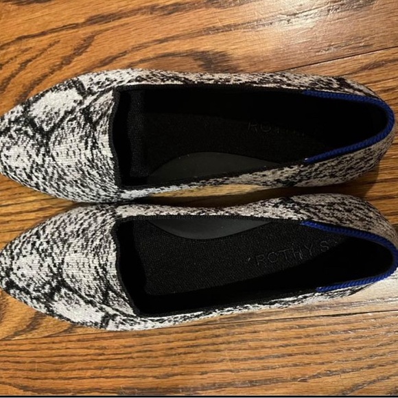 NIB Rothy’s Almond Loafers in Python, Size 9 - Picture 2 of 5